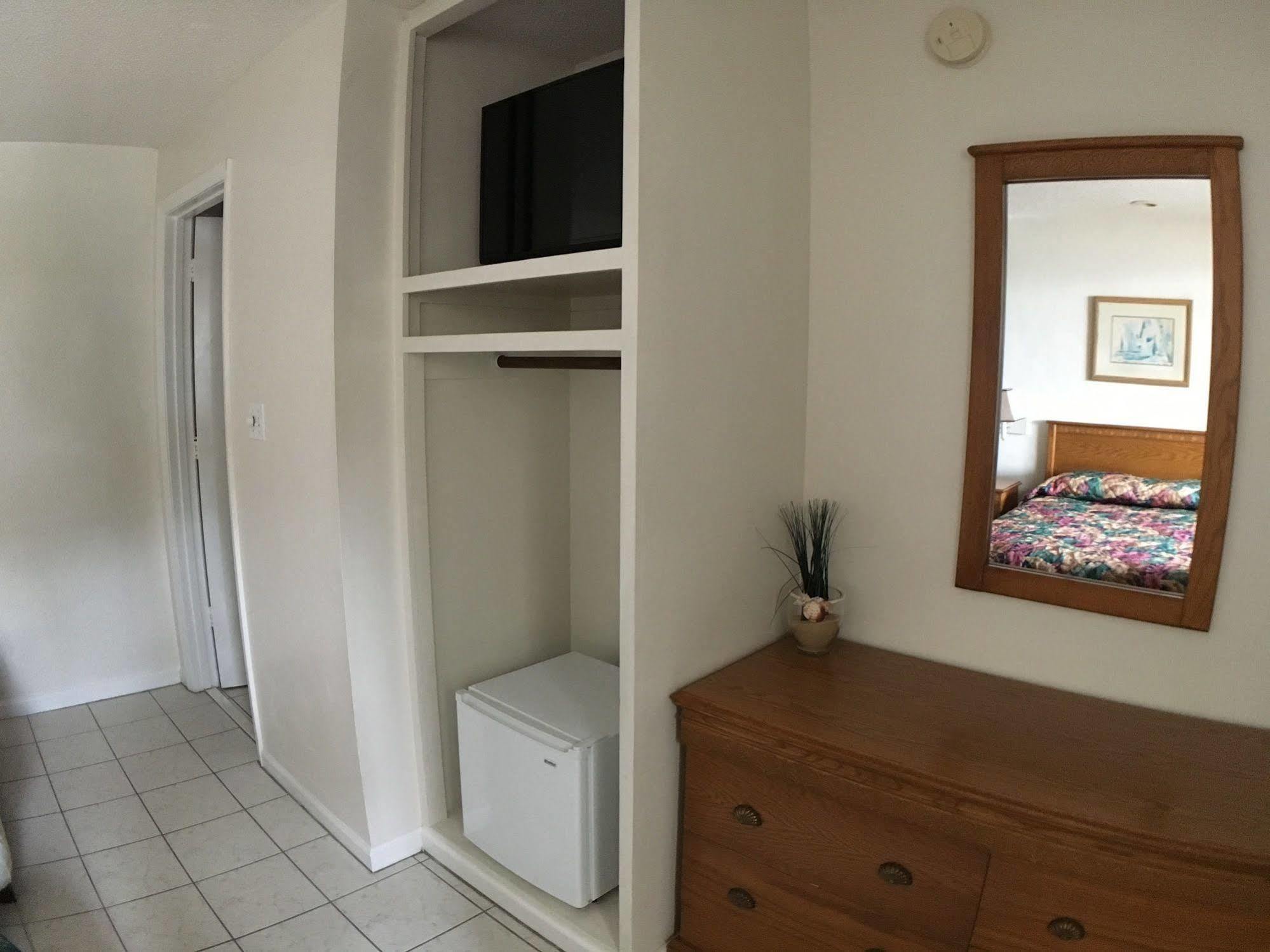 Ocean Cove Motel